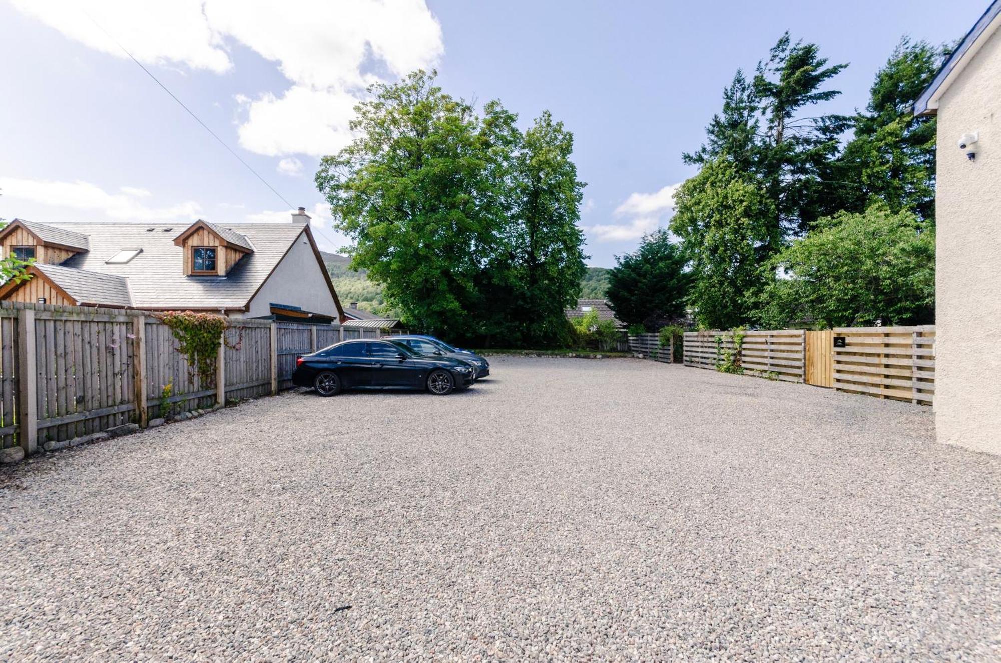 Sweeney Aviemore Two Luaran gambar